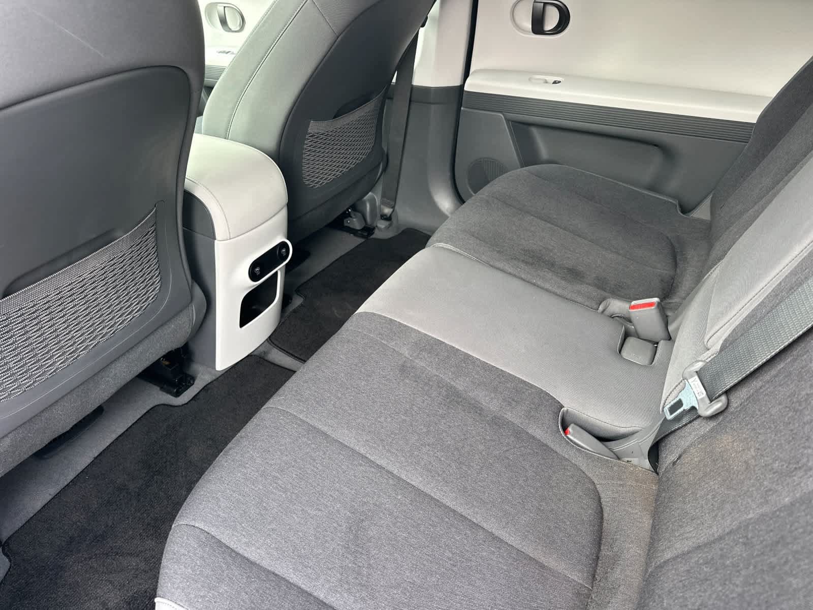 Certified 2025 Hyundai Ioniq 5 SE RWD image 5