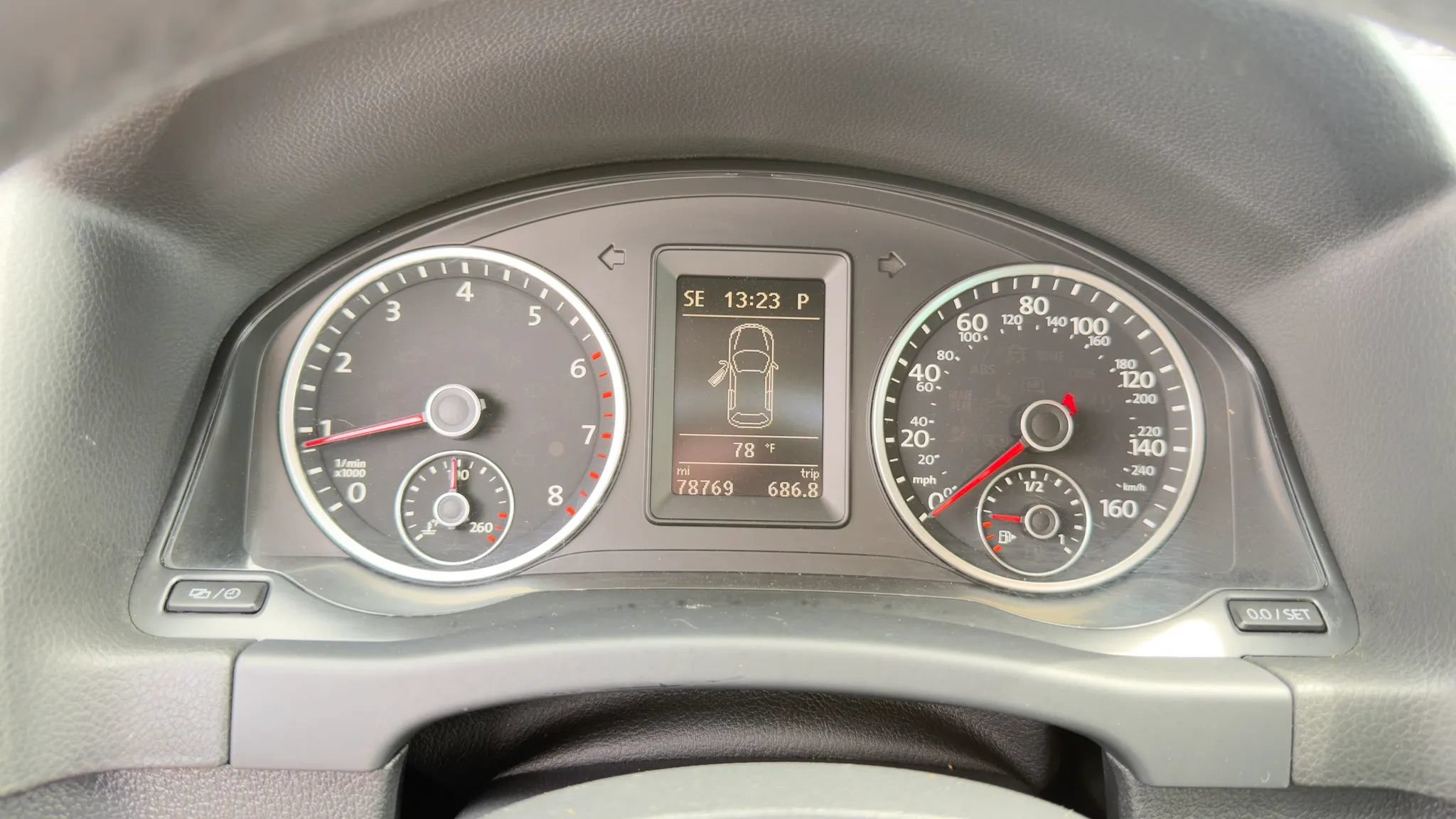 Used 2014 Volkswagen Tiguan SE AWD/4WD image 16