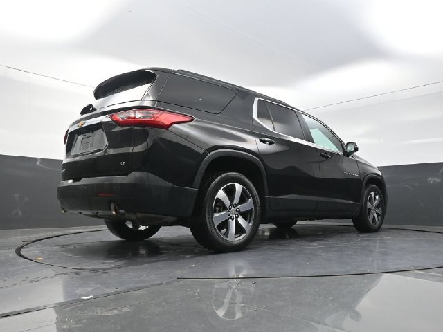 Used 2020 Chevrolet Traverse LT w/ LT Premium Package AWD/4WD image 38
