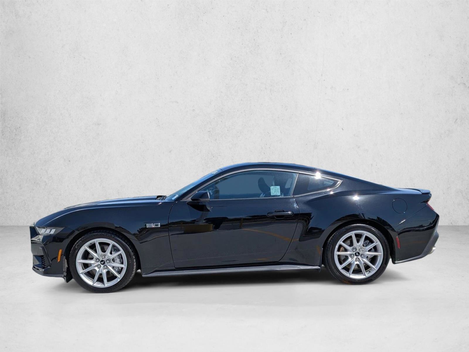 Used 2024 Ford Mustang GT Premium RWD image 9