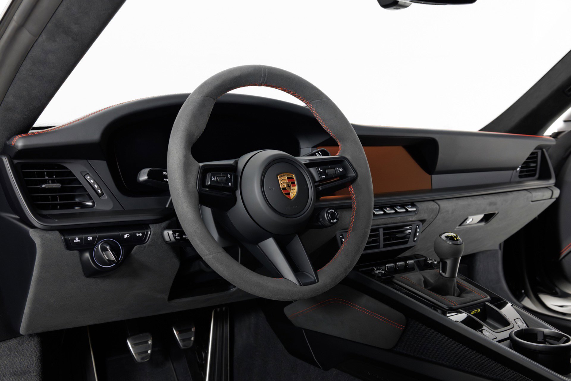 Used 2025 Porsche 911 GT3 RWD image 18