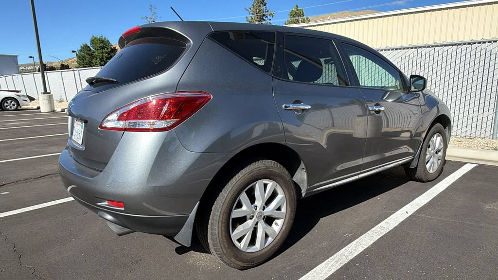 Used 2014 Nissan Murano S FWD image 2
