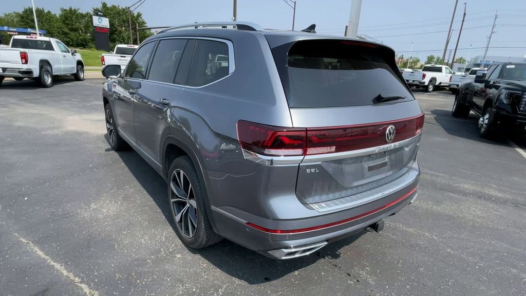 Used 2024 Volkswagen Atlas SEL Premium R-Line AWD/4WD image 8