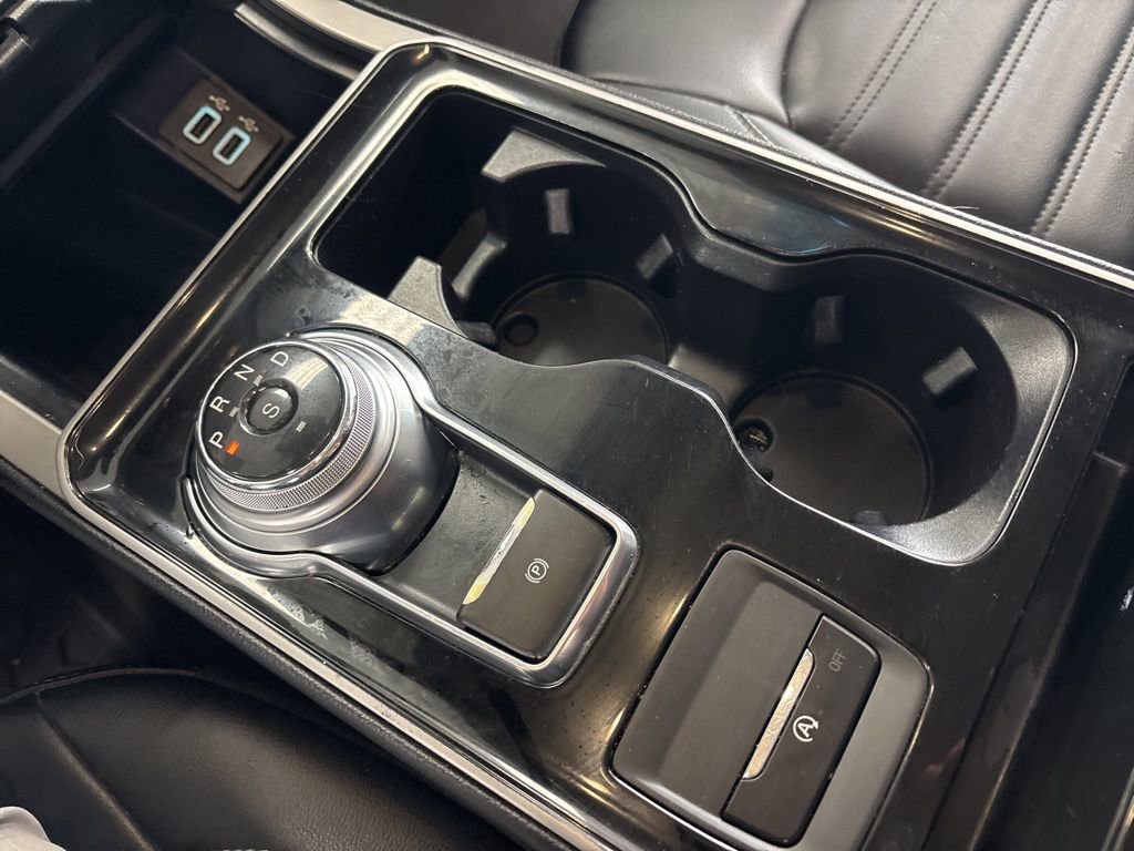 Used 2019 Ford Edge SEL w/ Equipment Group 201A FWD image 41