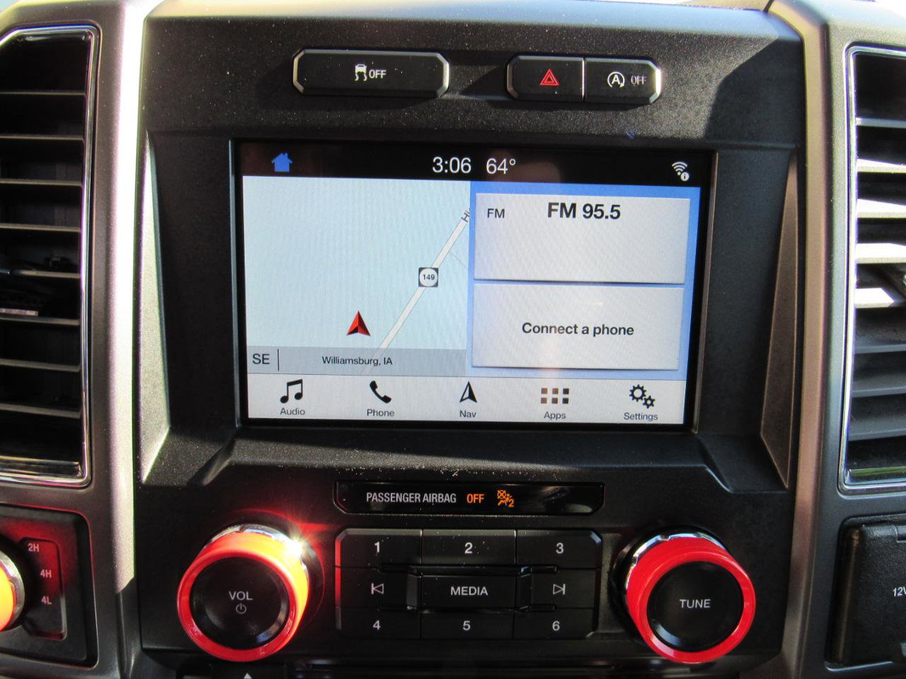 Used 2018 Ford F150 XLT w/ Equipment Group 302A Luxury image 16