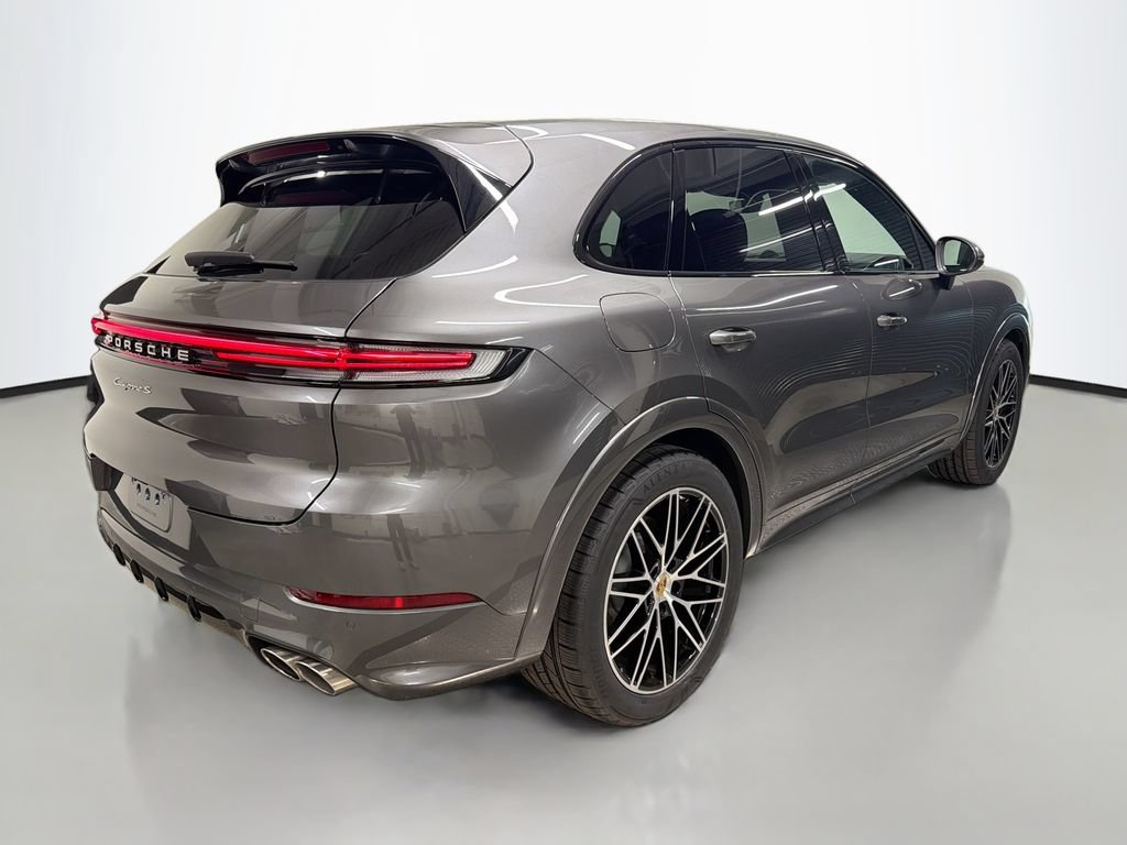 Certified 2024 Porsche Cayenne S AWD/4WD image 9