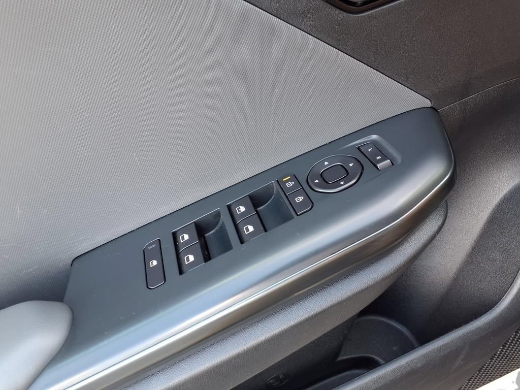 Used 2025 Kia K4 FWD image 19
