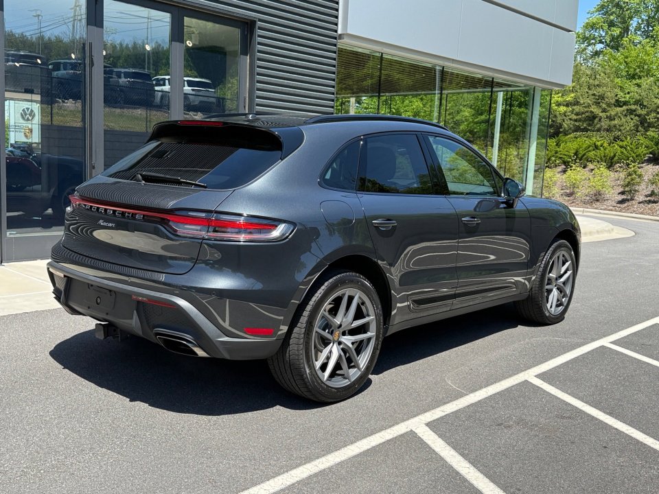 Certified 2026 Porsche Macan Turbo AWD/4WD image 7