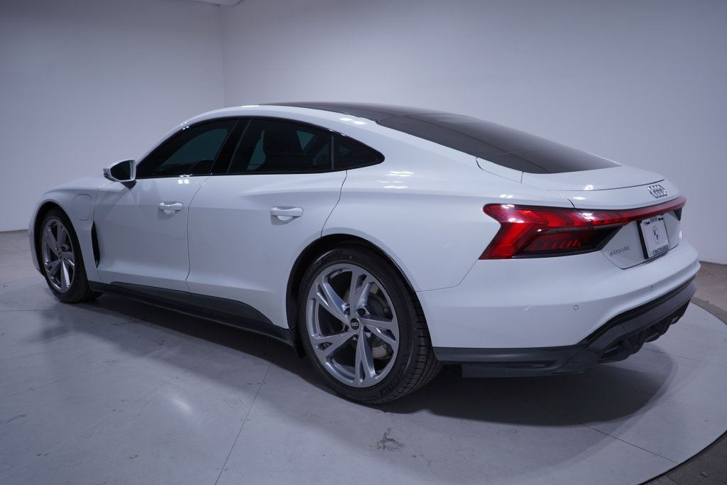 Used 2023 Audi e-tron GT Premium Plus AWD/4WD image 3