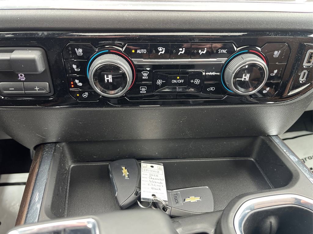 Used 2025 Chevrolet Silverado 1500 High Country image 29