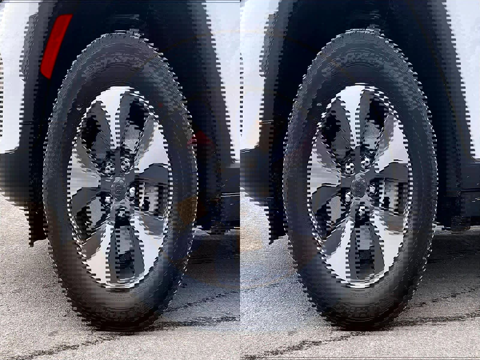 Used 2023 Jeep Grand Cherokee 4WD 4xe image 7