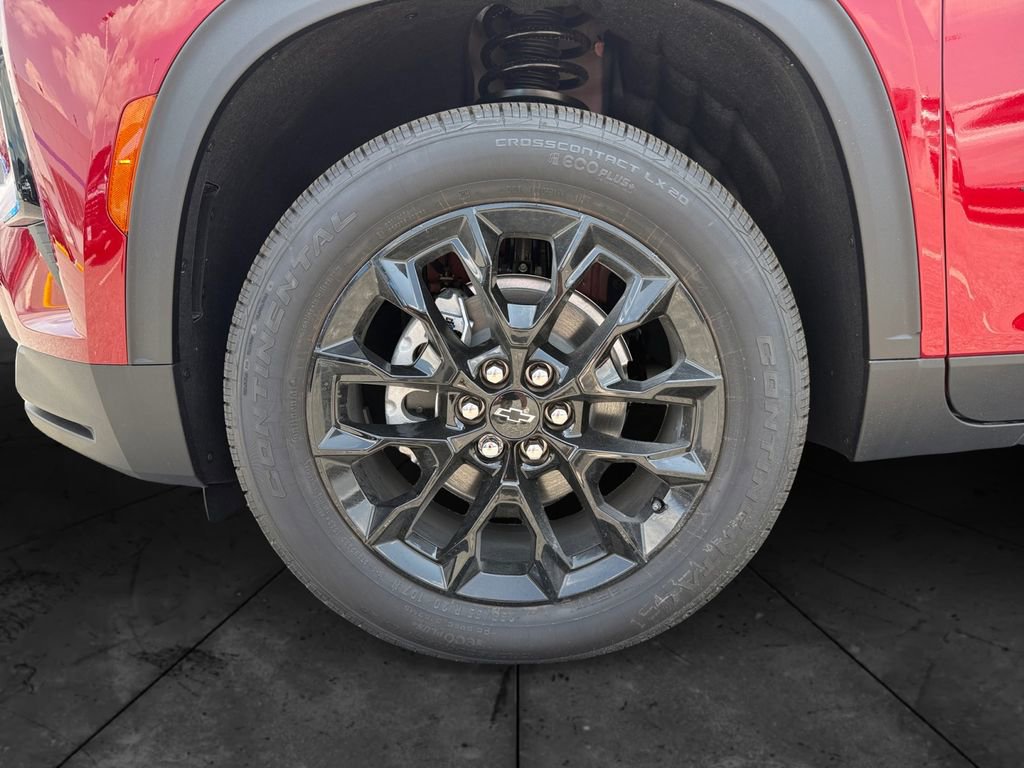 New 2025 Chevrolet Traverse LT w/ Midnight/Sport Edition image 14