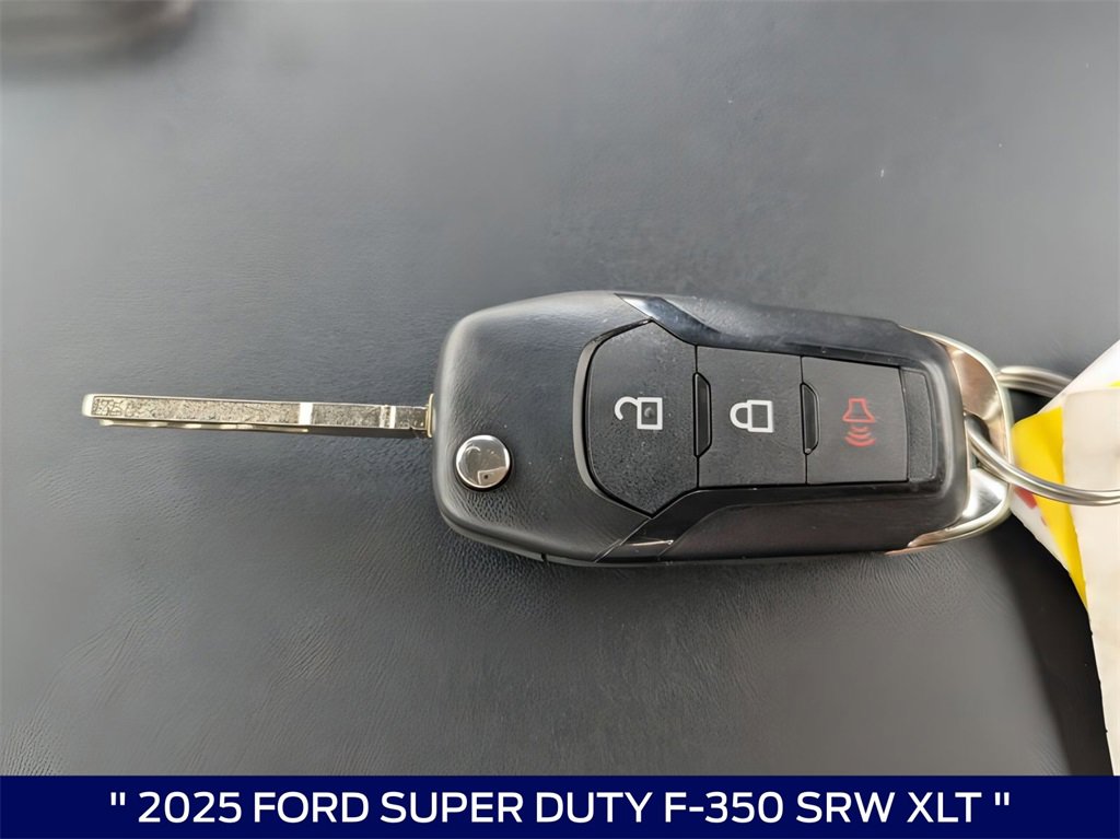 New 2025 Ford F350 XLT image 29