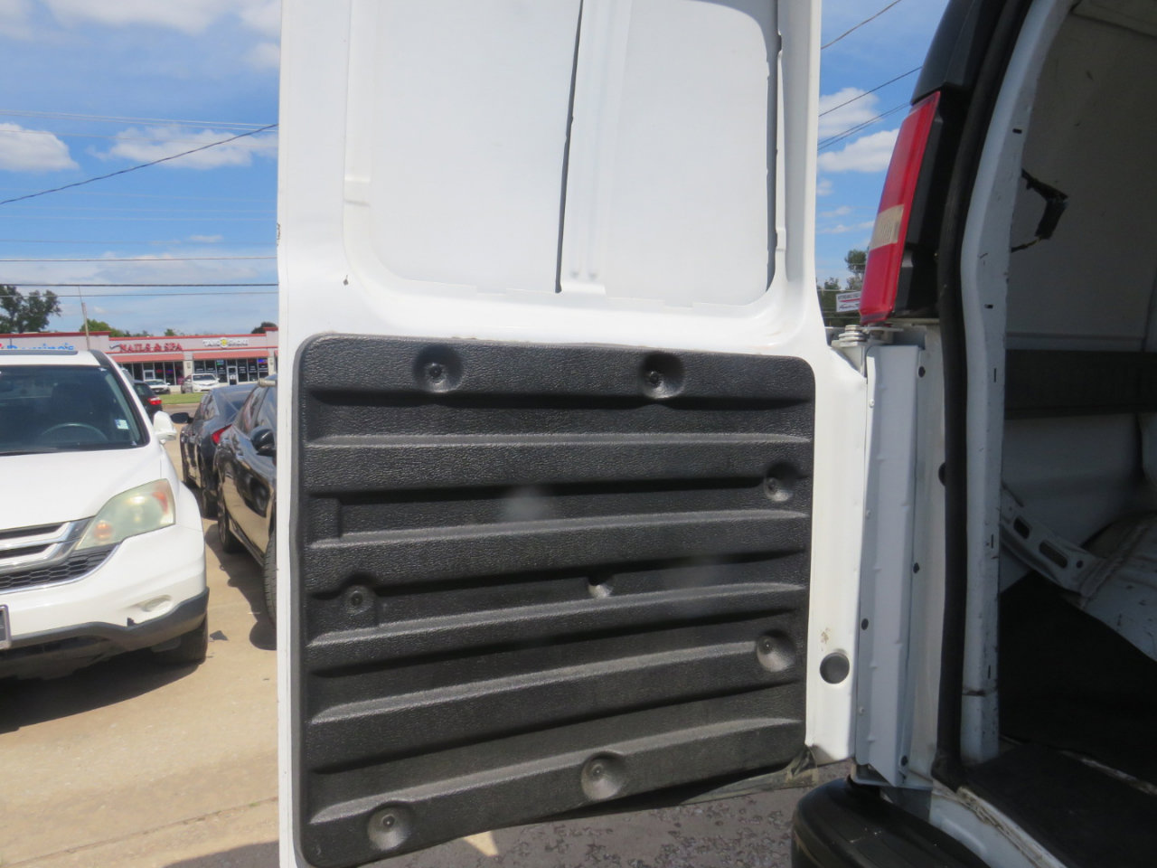 Used 2009 Chevrolet Express 2500 Extended image 35