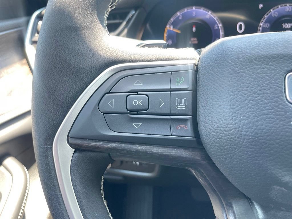 New 2026 Jeep Grand Cherokee Altitude AWD/4WD image 17
