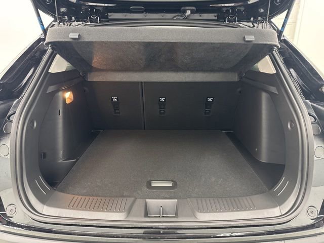 New 2026 Chevrolet Trax LT FWD image 28