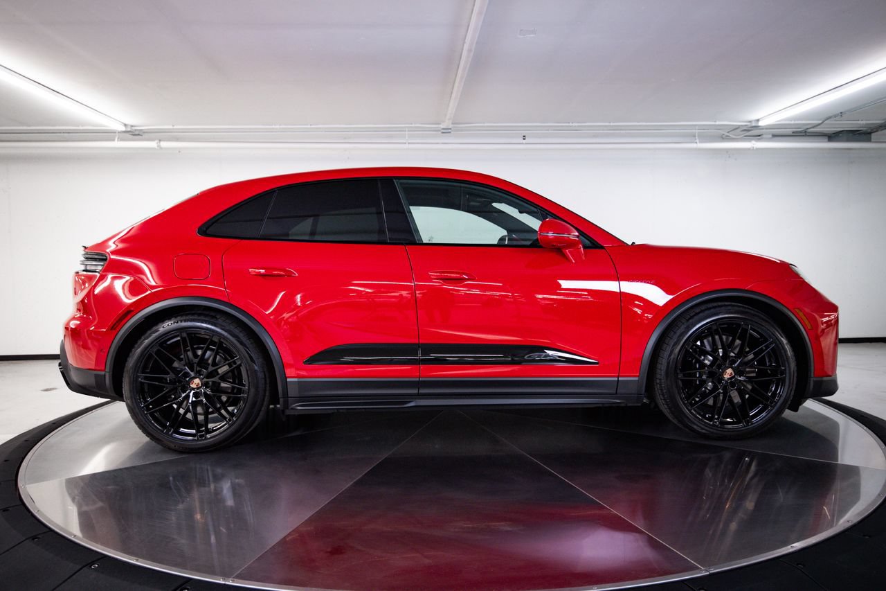 New 2026 Porsche Macan GTS Electric AWD/4WD image 8