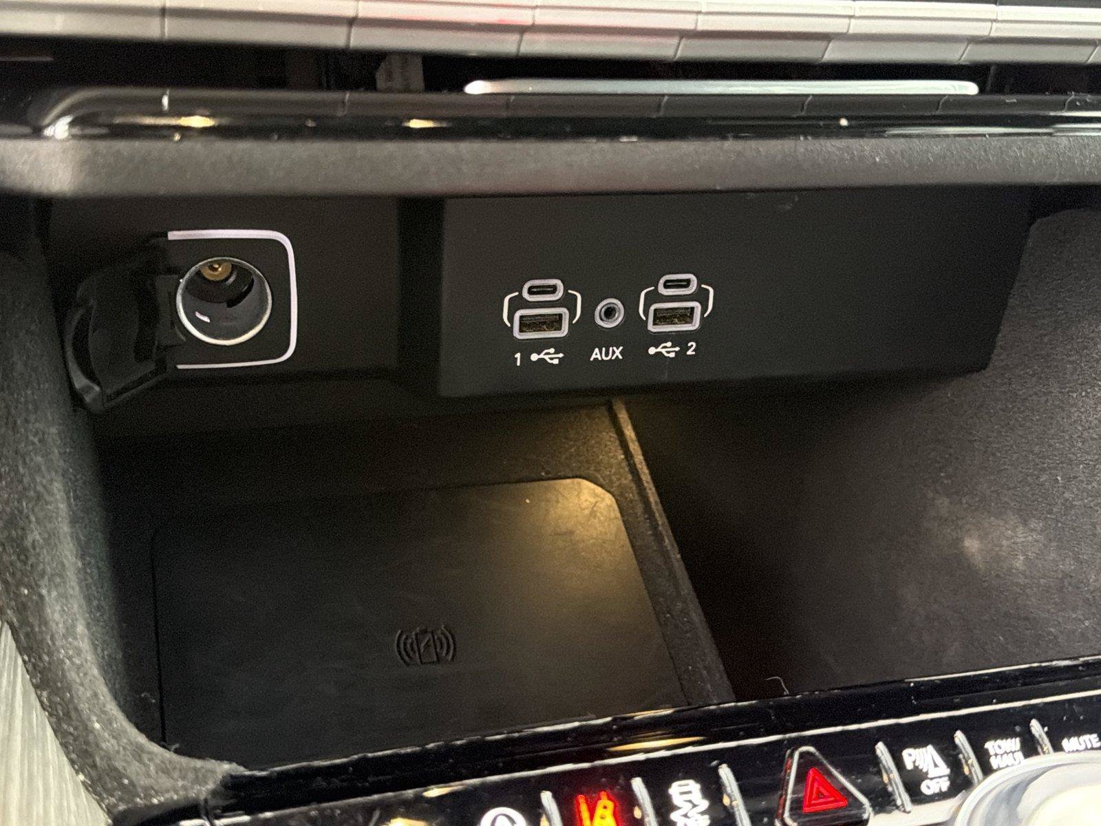 Used 2024 Jeep Wagoneer Series II w/ Flexible Seating Group RWD image 33