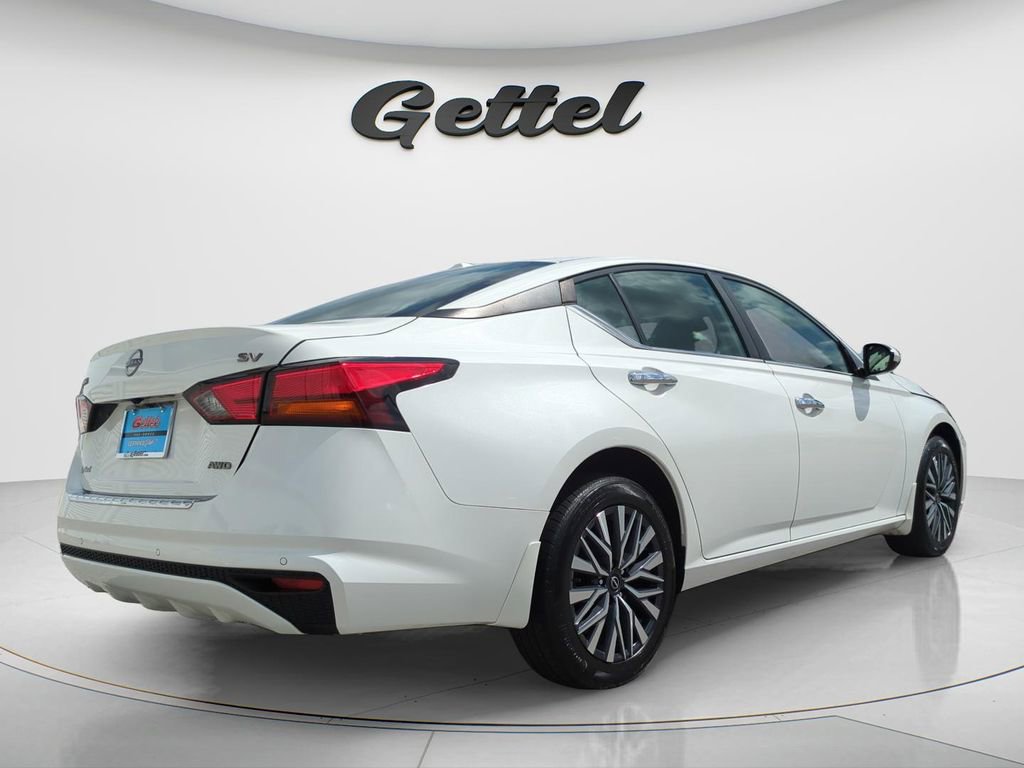 Certified 2023 Nissan Altima 2.5 SV AWD/4WD image 5