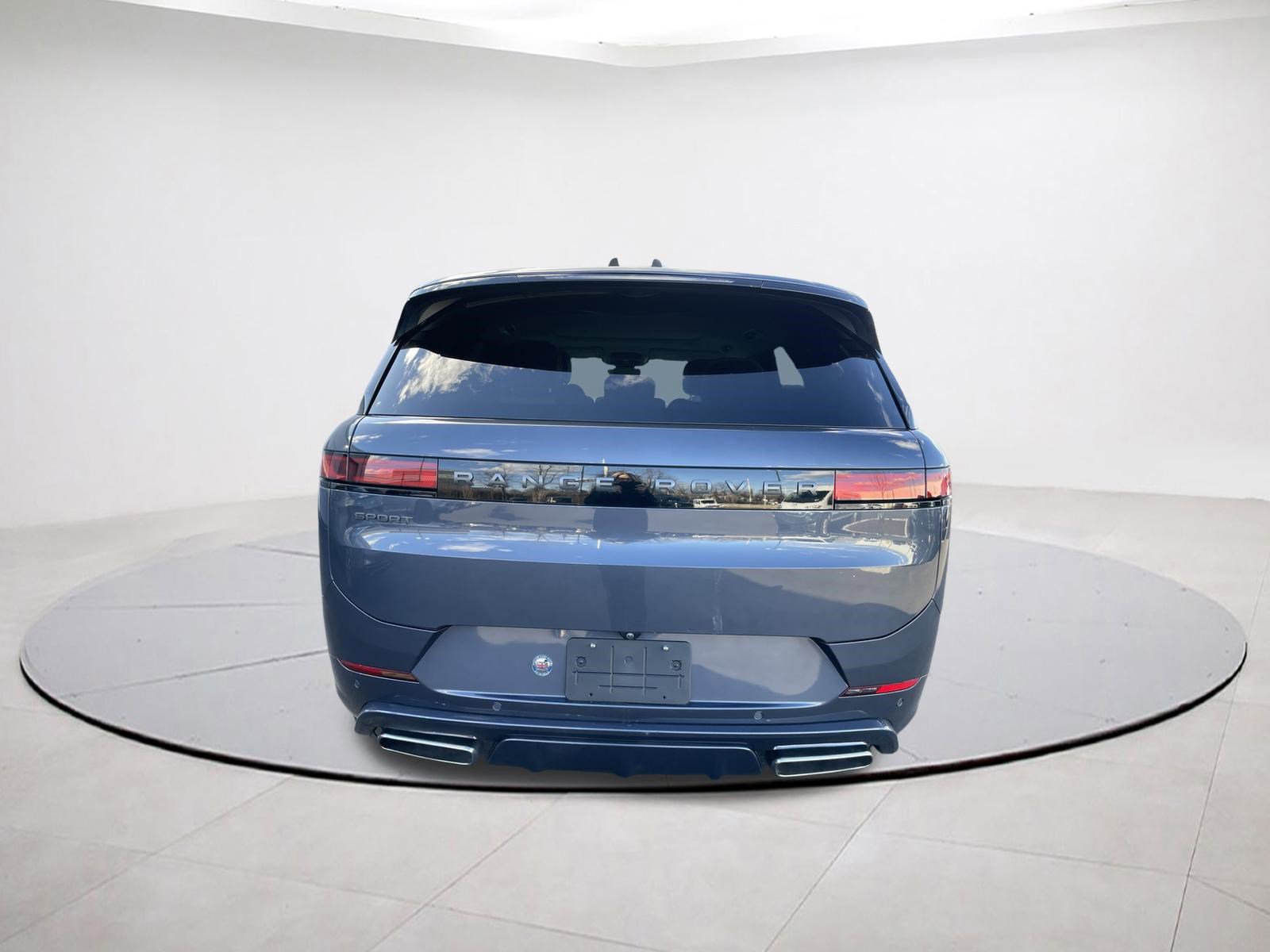 Used 2024 Land Rover Range Rover Sport Dynamic SE image 23