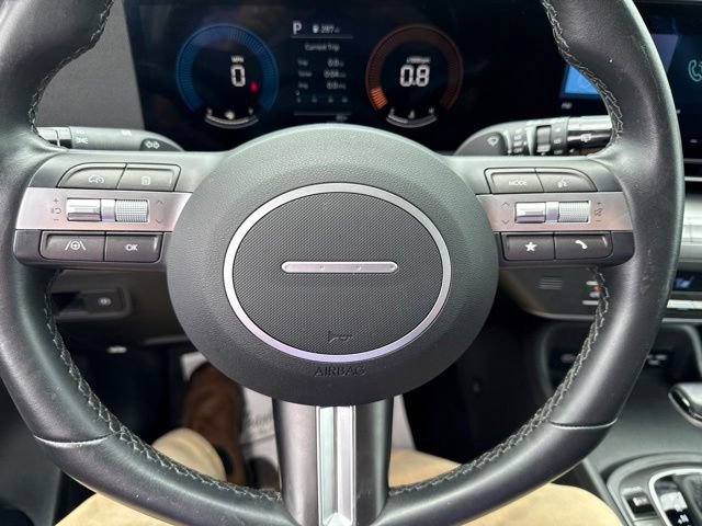 Used 2025 Hyundai Kona SEL AWD/4WD image 30