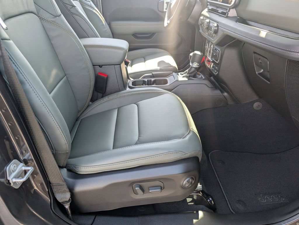 New 2026 Jeep Gladiator Mojave AWD/4WD image 31