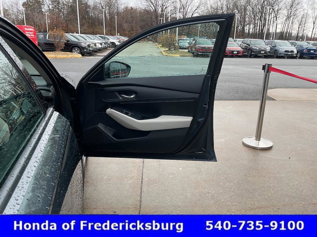 Certified 2023 Honda Accord EX image 19