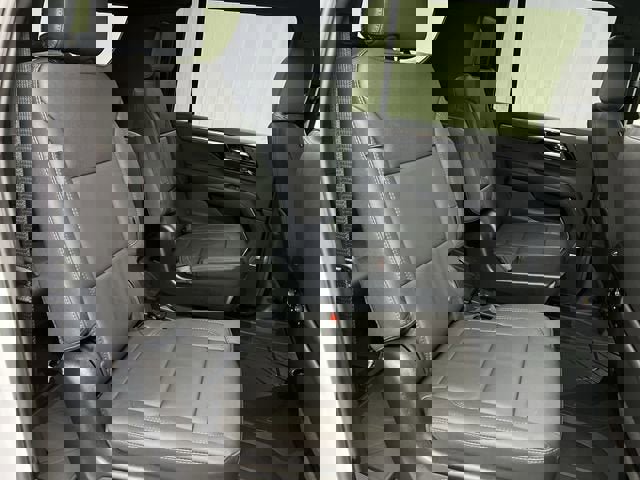 New 2026 Chevrolet Suburban LT w/ Comfort Package image 27