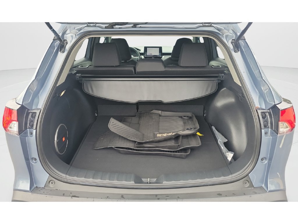 Used 2023 Toyota Corolla Cross LE w/ Moonroof Package AWD/4WD image 9