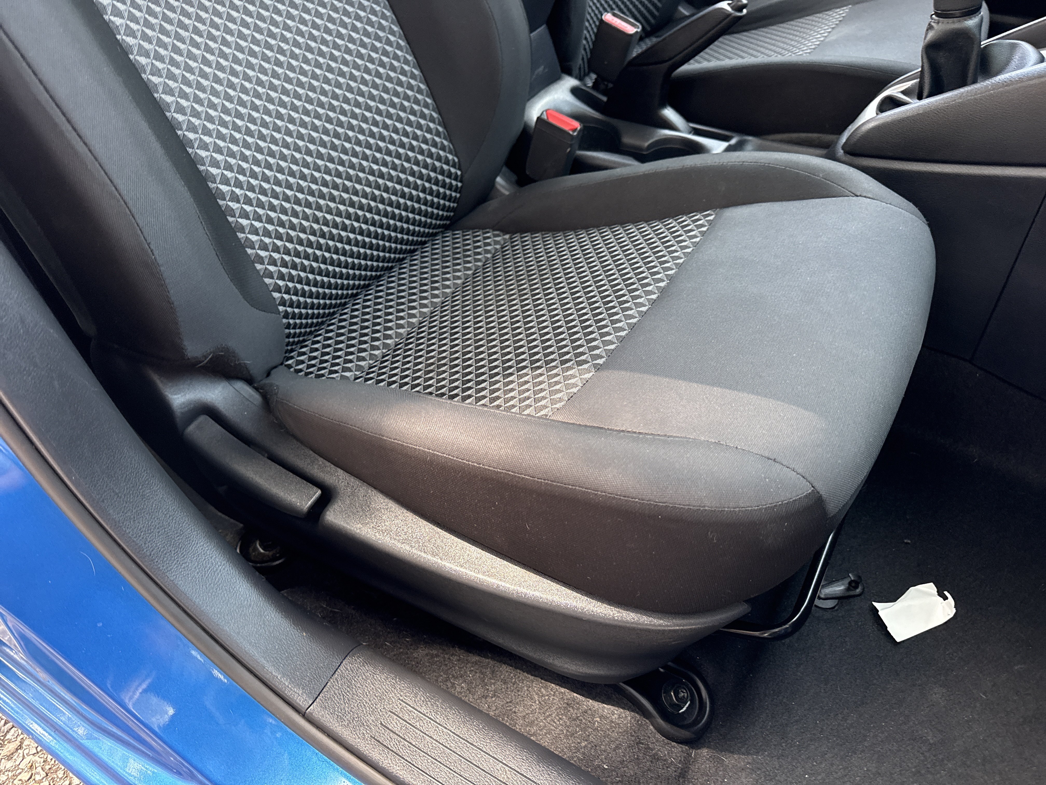 Used 2021 Nissan Versa S FWD image 24