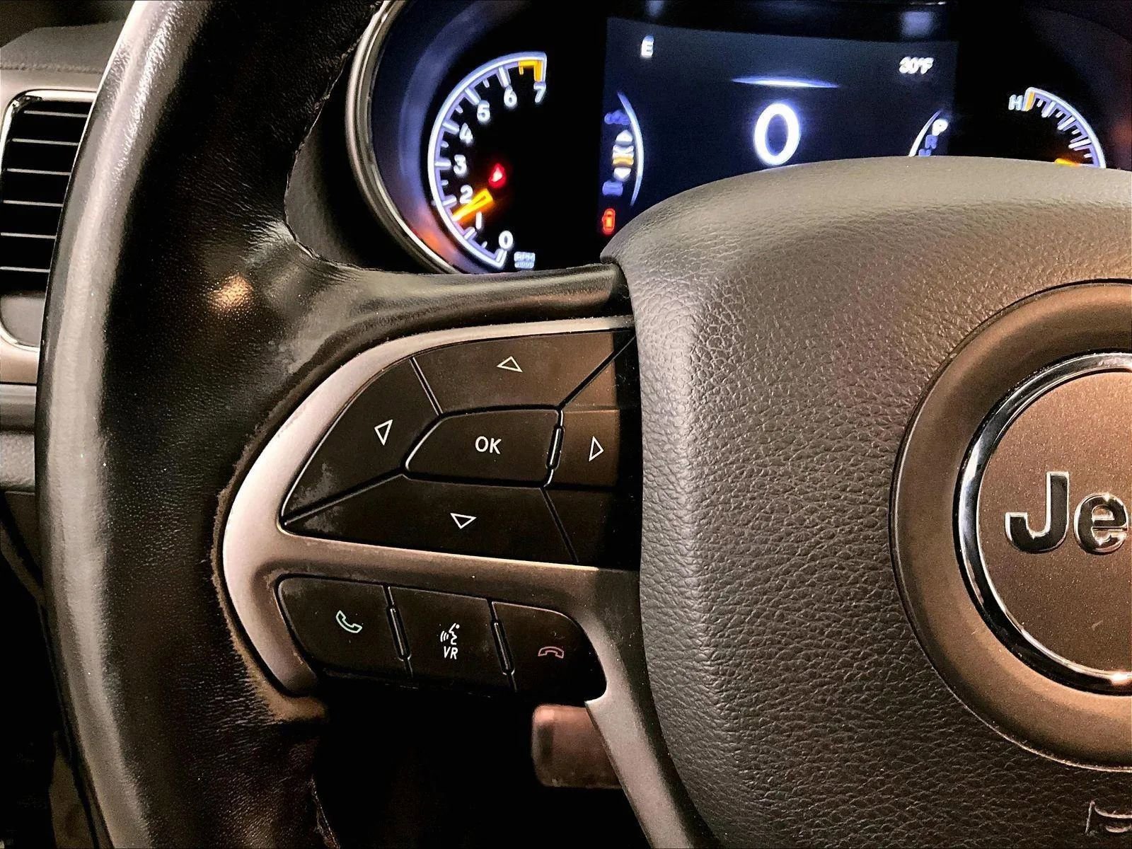 Used 2020 Jeep Grand Cherokee Altitude image 17