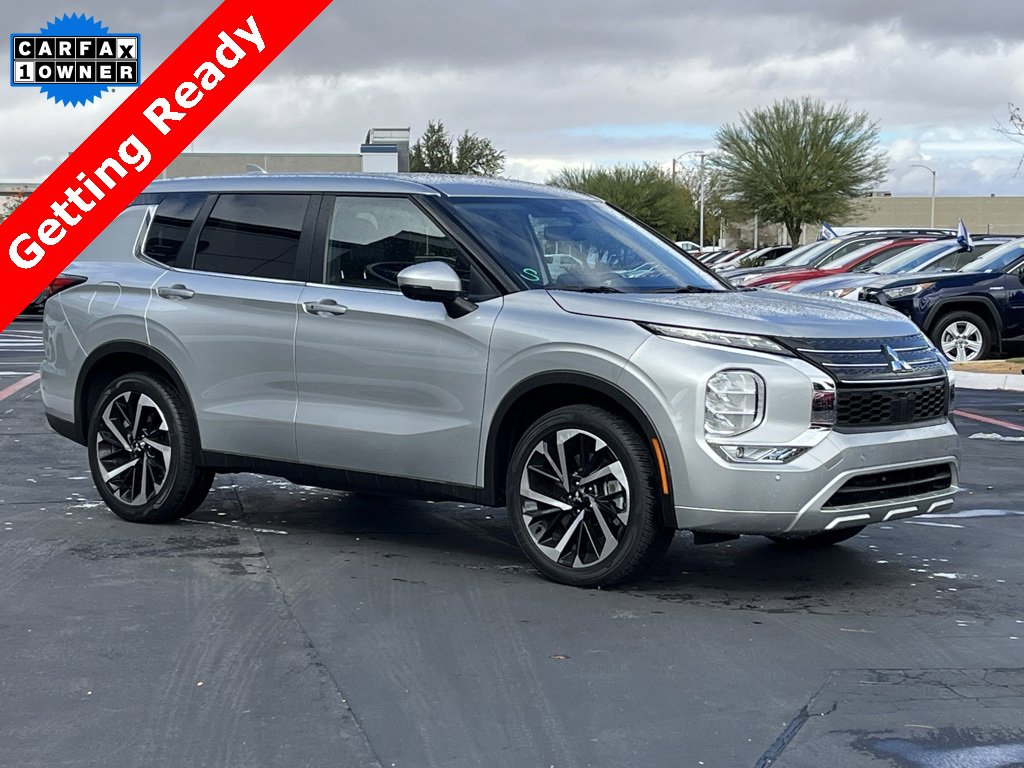 Used 2024 Mitsubishi Outlander SE