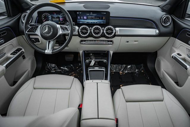 Certified 2025 Mercedes-Benz GLB 250 4MATIC image 21