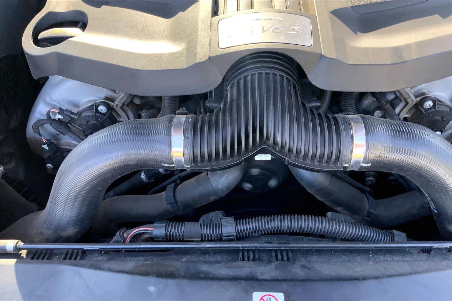 Used 2018 Porsche Cayenne S AWD/4WD image 32
