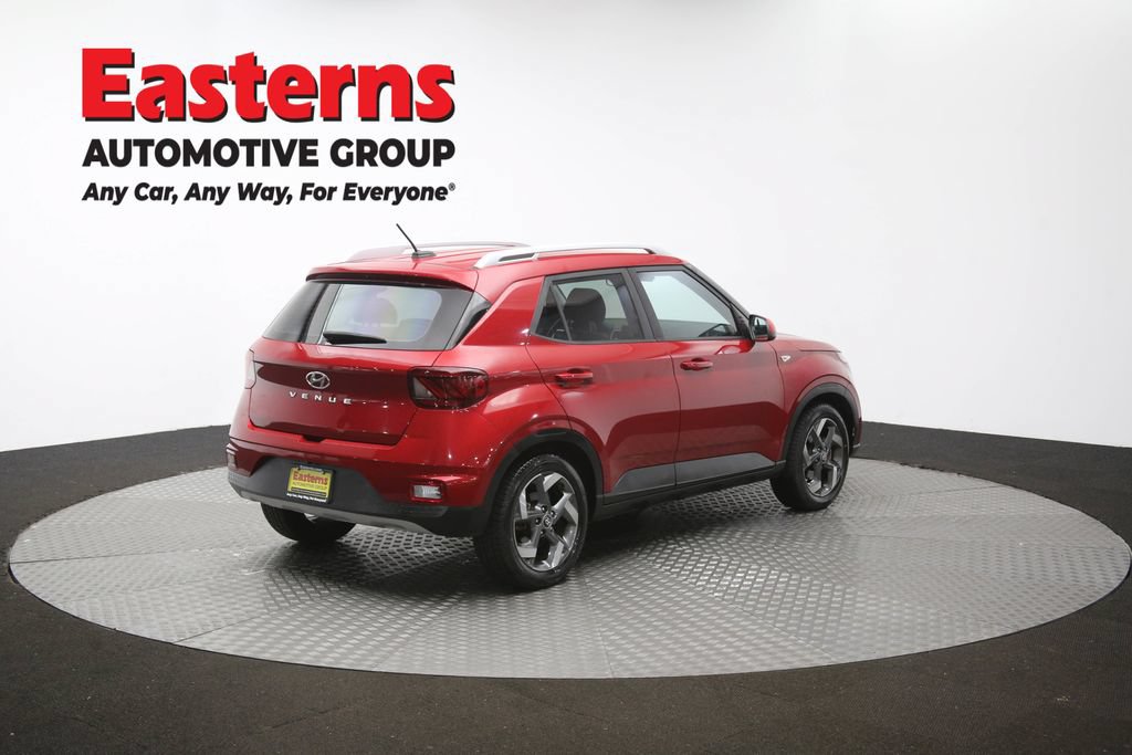 Used 2023 Hyundai Venue Limited FWD image 41