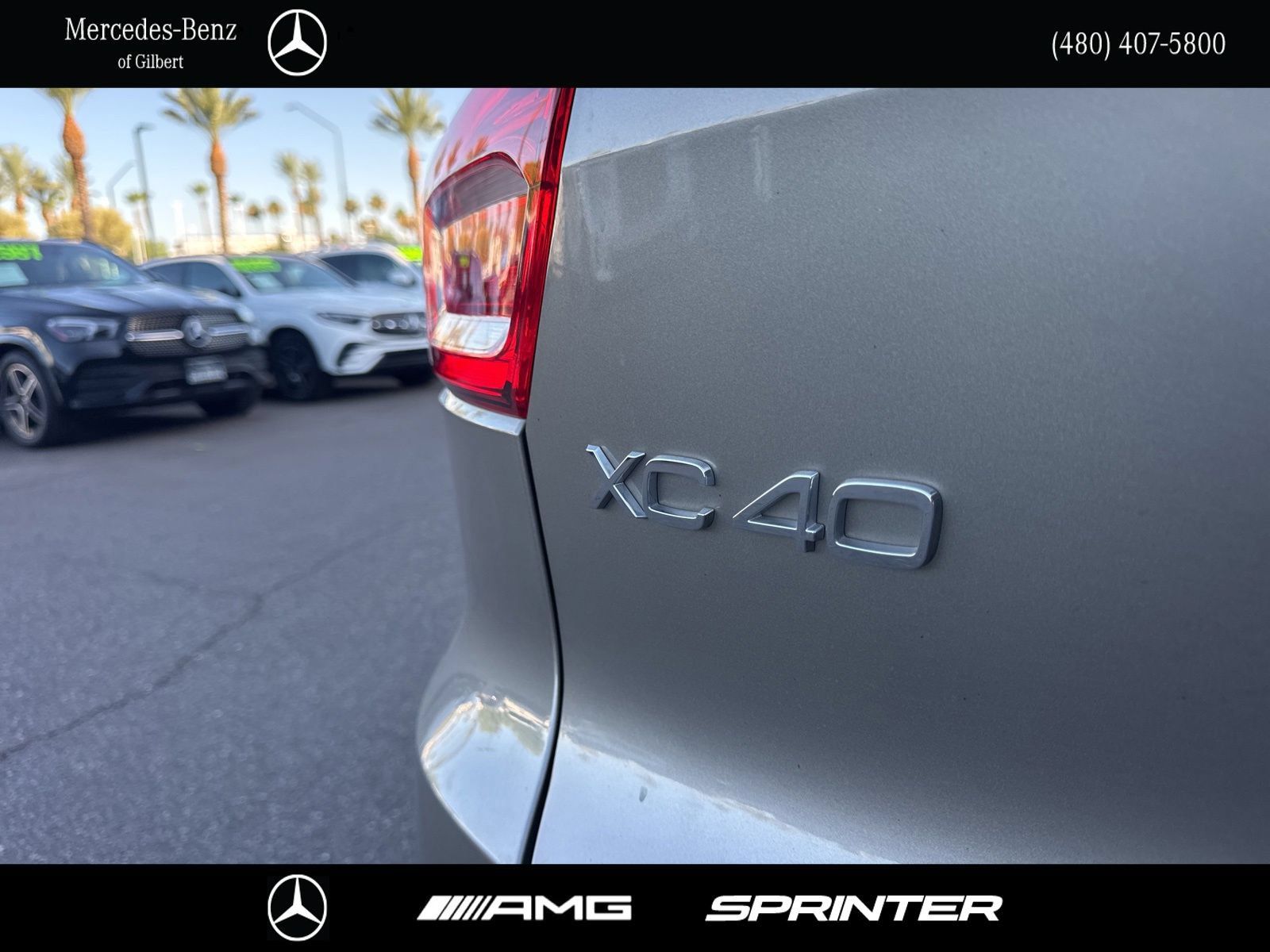 Used 2022 Volvo XC40 T5 R-Design w/ Climate Package AWD/4WD image 5