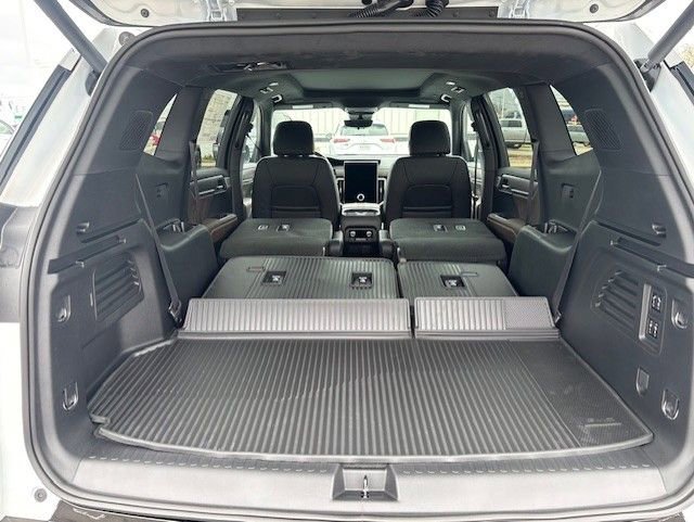 New 2026 GMC Acadia Denali Ultimate w/ LPO, Floor Liner Package image 50