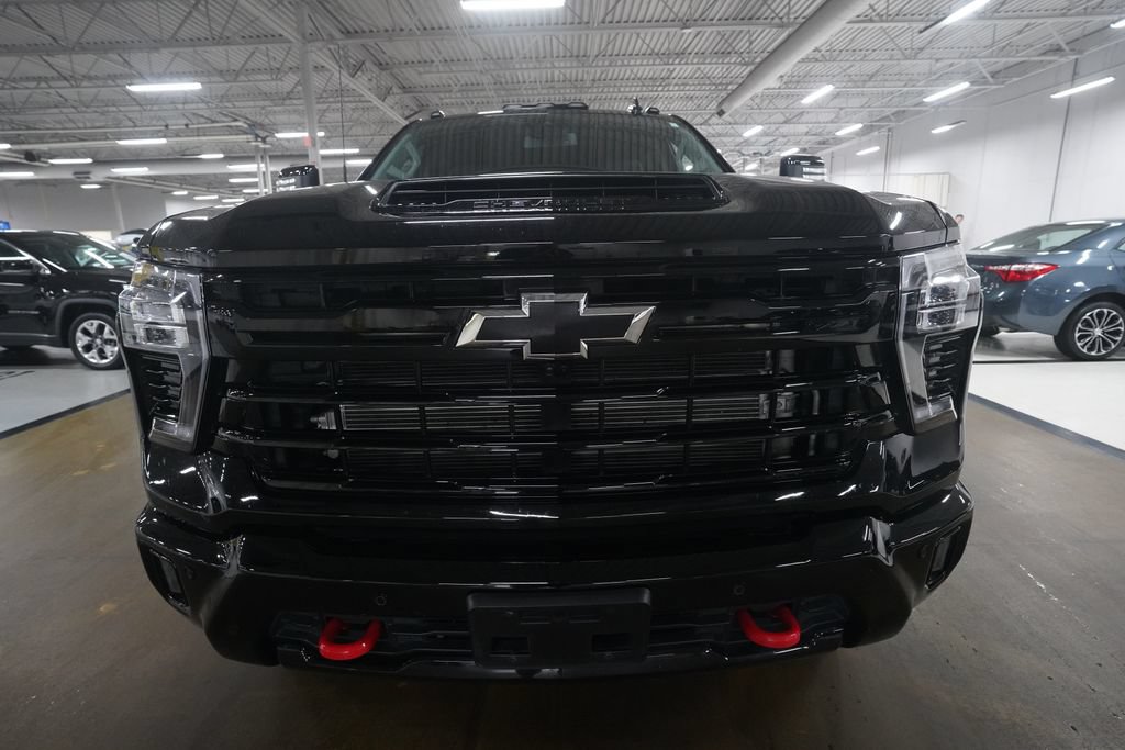Used 2025 Chevrolet Silverado 2500 LT w/ Trail Boss Package AWD/4WD image 21