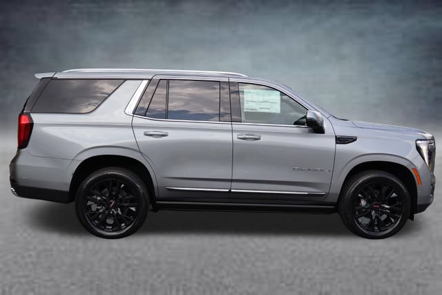 New 2026 GMC Yukon Denali Ultimate w/ LPO, Floor Liner Package AWD/4WD image 2