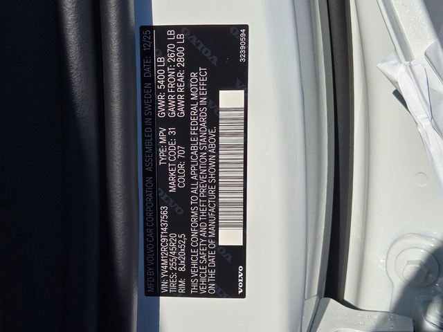 New 2026 Volvo XC60 B5 Plus w/ Protection Package image 15