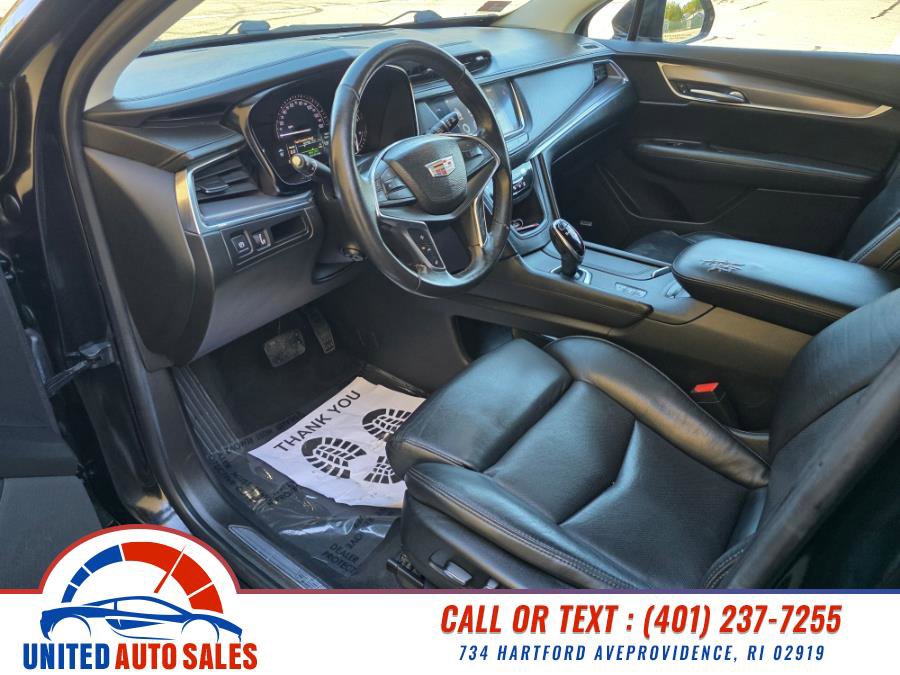 Used 2017 Cadillac XT5 Luxury w/ Driver Awareness Package image 9