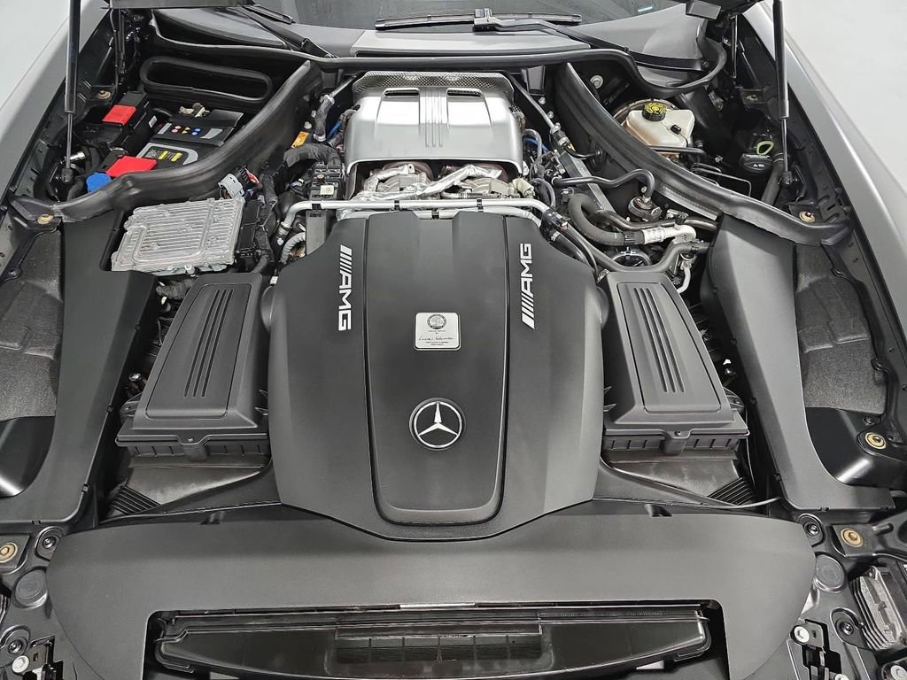 Used 2021 Mercedes-Benz AMG GT Roadster image 30