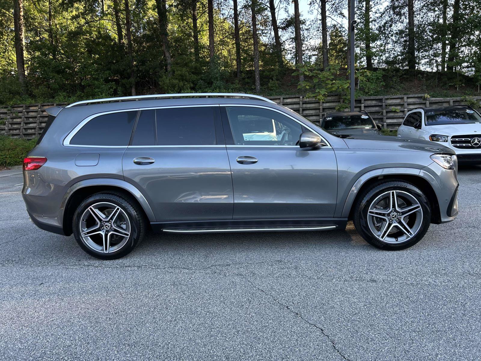 Certified 2025 Mercedes-Benz GLS 450 4MATIC w/ AMG Line Exterior image 5