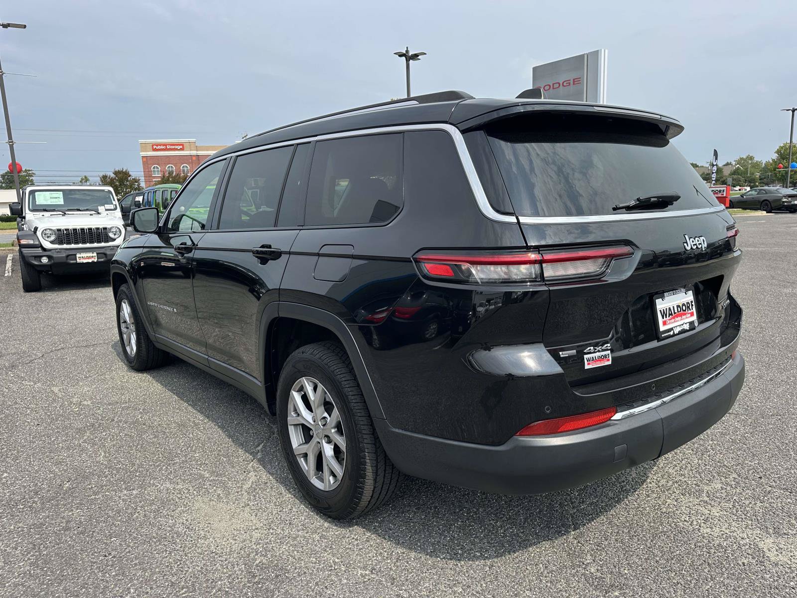Used 2021 Jeep Grand Cherokee L Limited AWD/4WD image 5