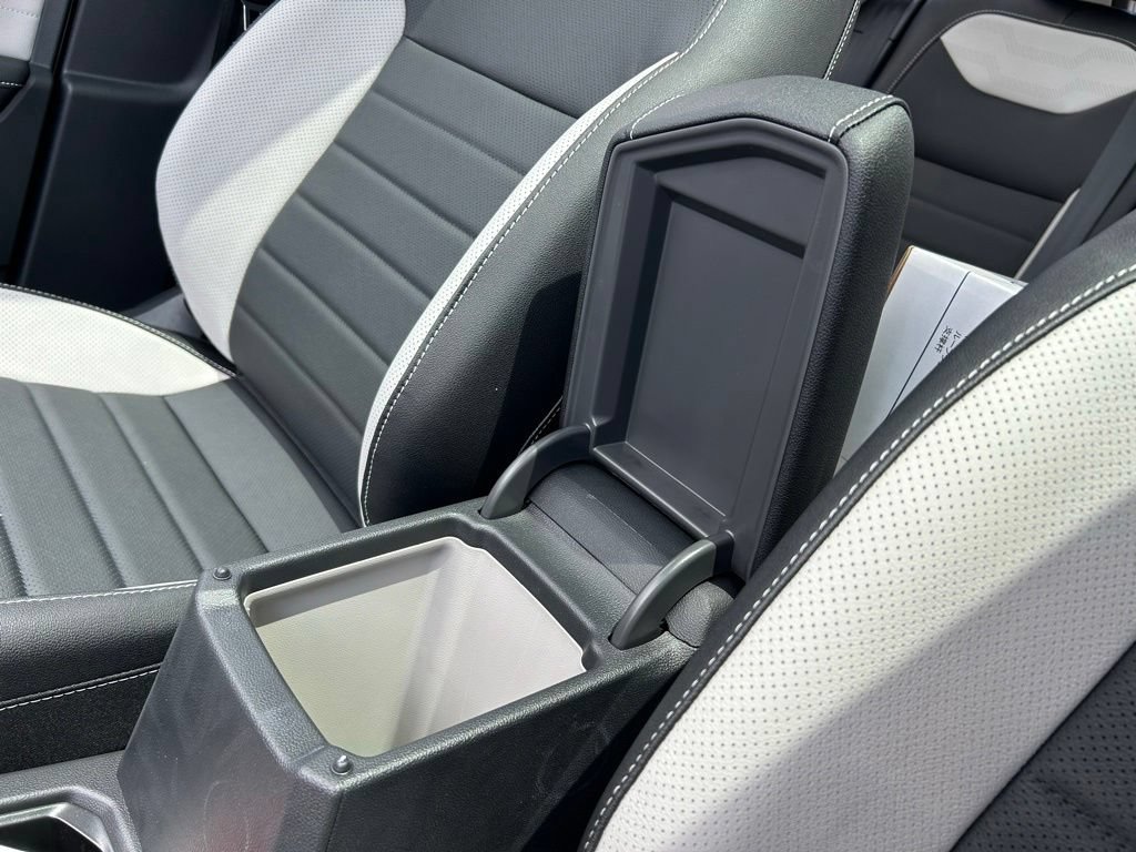 New 2026 Volkswagen Taos SEL AWD/4WD image 40