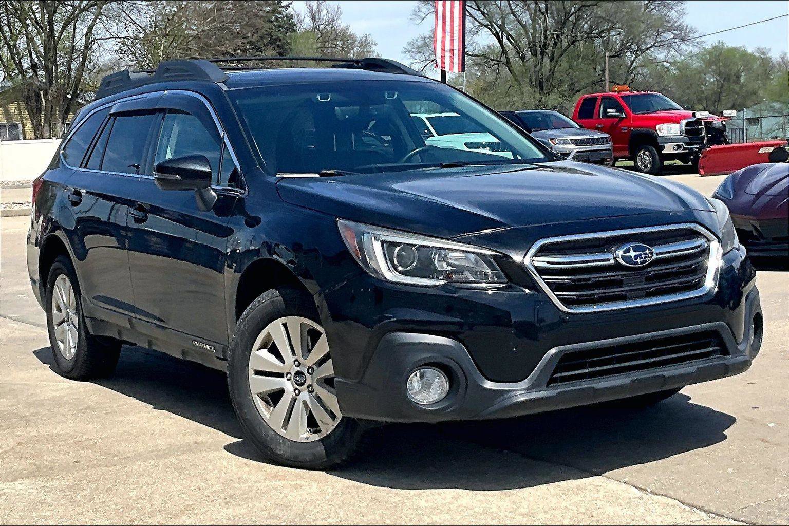 Used 2019 Subaru Outback 2.5i Premium image 1