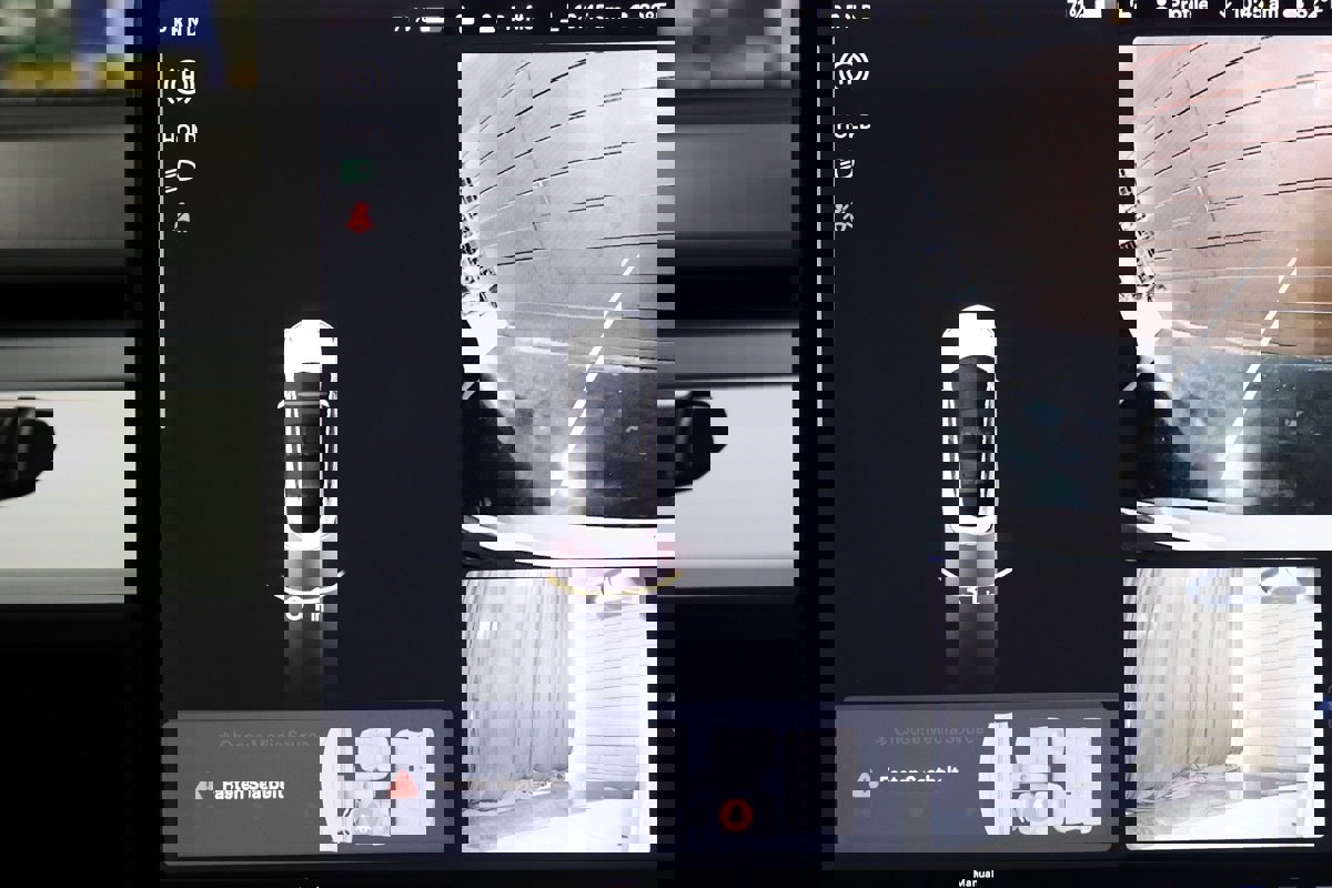 Used 2020 Tesla Model 3 Performance image 20