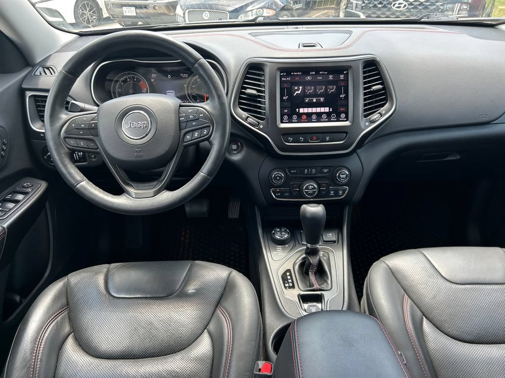 Used 2019 Jeep Cherokee Trailhawk AWD/4WD image 18