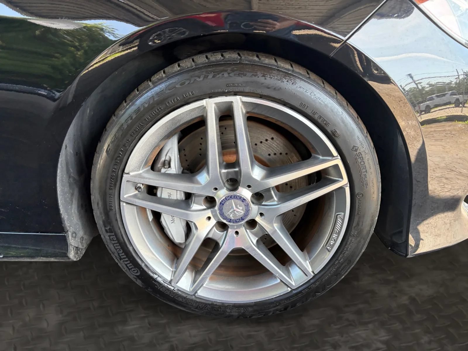 Used 2014 Mercedes-Benz E 550 4MATIC Sedan image 38