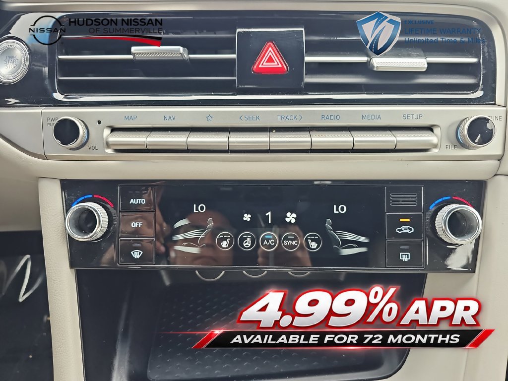 Used 2025 Genesis G70 2.5T AWD/4WD image 25